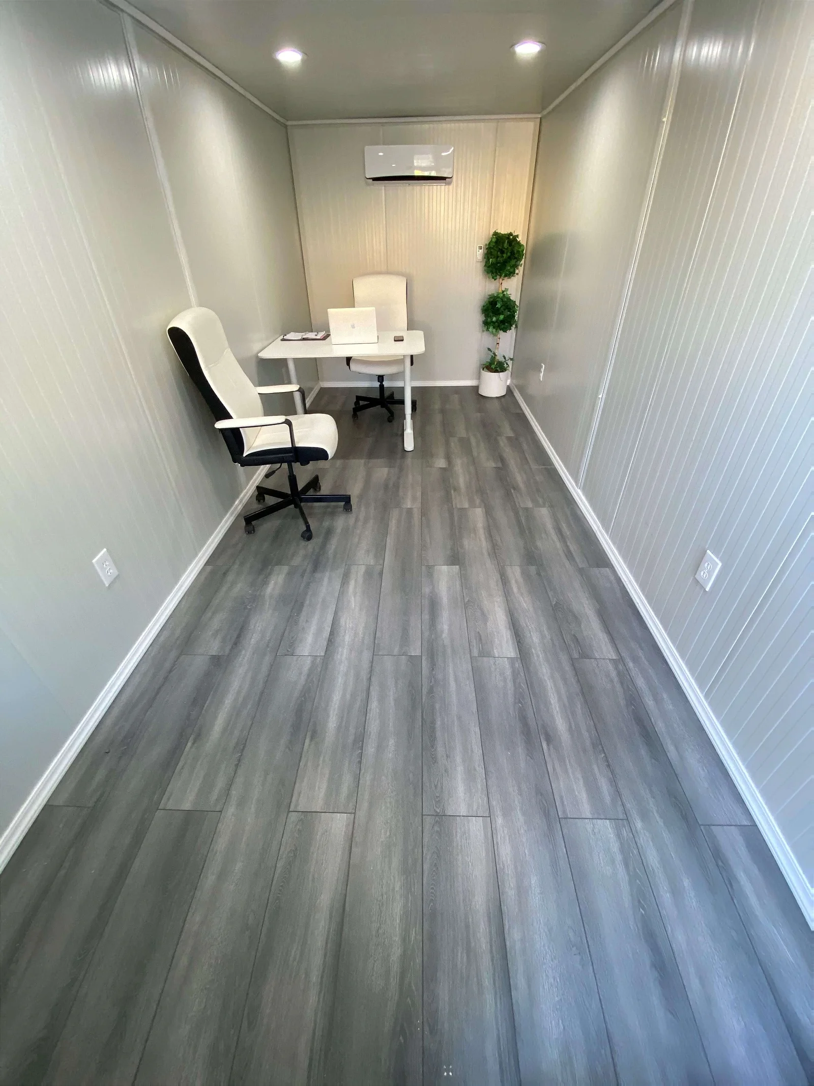 20ft Container Office for Sale – Mobile Portable Office Unit - Image 3