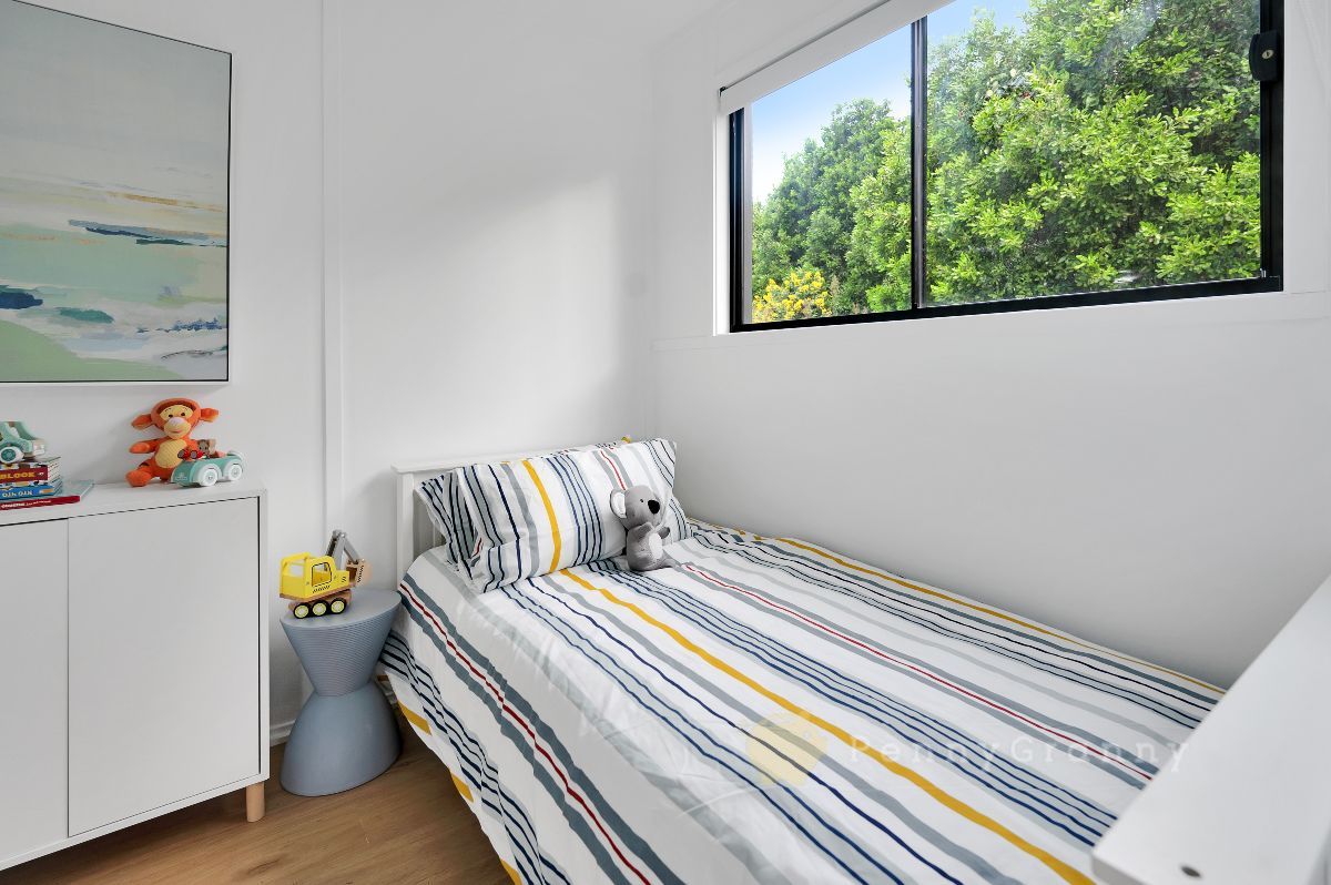 2 Bedroom Refurbished Shipping Container Home | Fully Finished Modular Home - Image 2