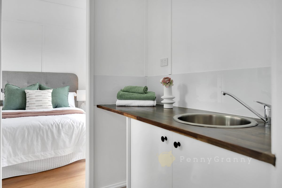 2 Bedroom Refurbished Shipping Container Home | Fully Finished Modular Home - Image 6