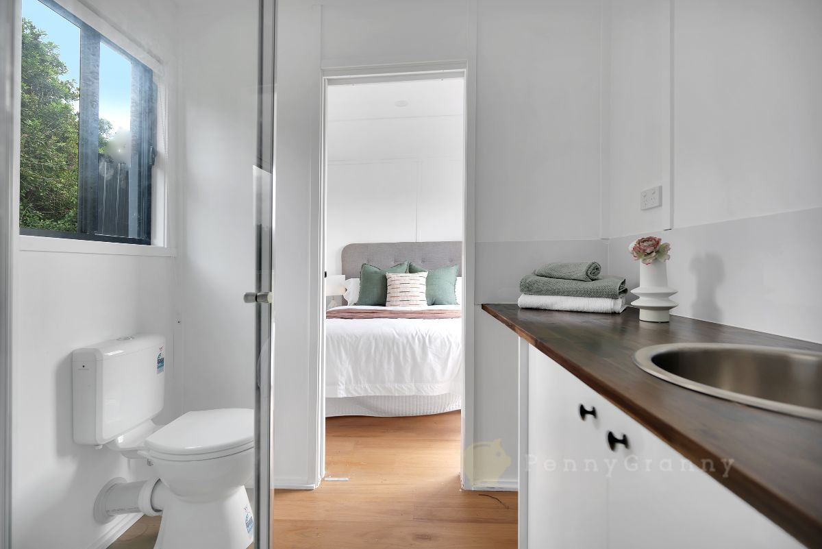 2 Bedroom Refurbished Shipping Container Home | Fully Finished Modular Home - Image 7
