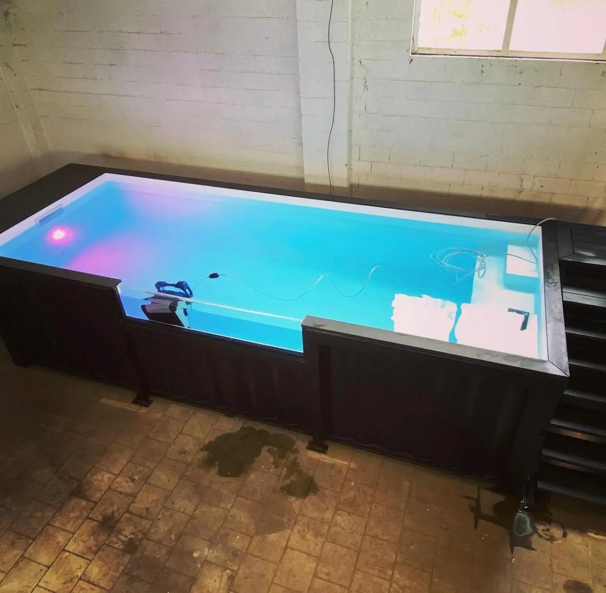 Modern 20 Ft Container Pool - Image 7
