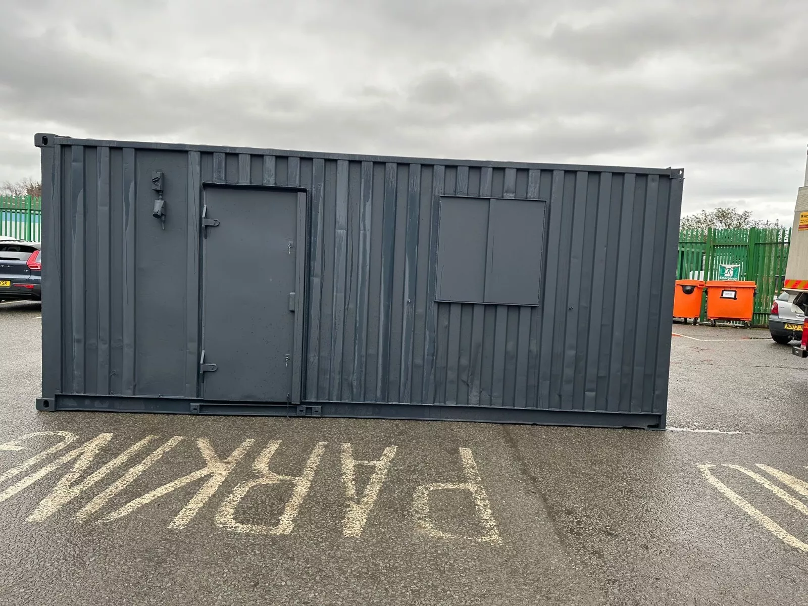 20ft x 8ft (6m x 2.4m) Anti-Vandal Office Container for Sale – Secure Portable Office Unit - Image 3