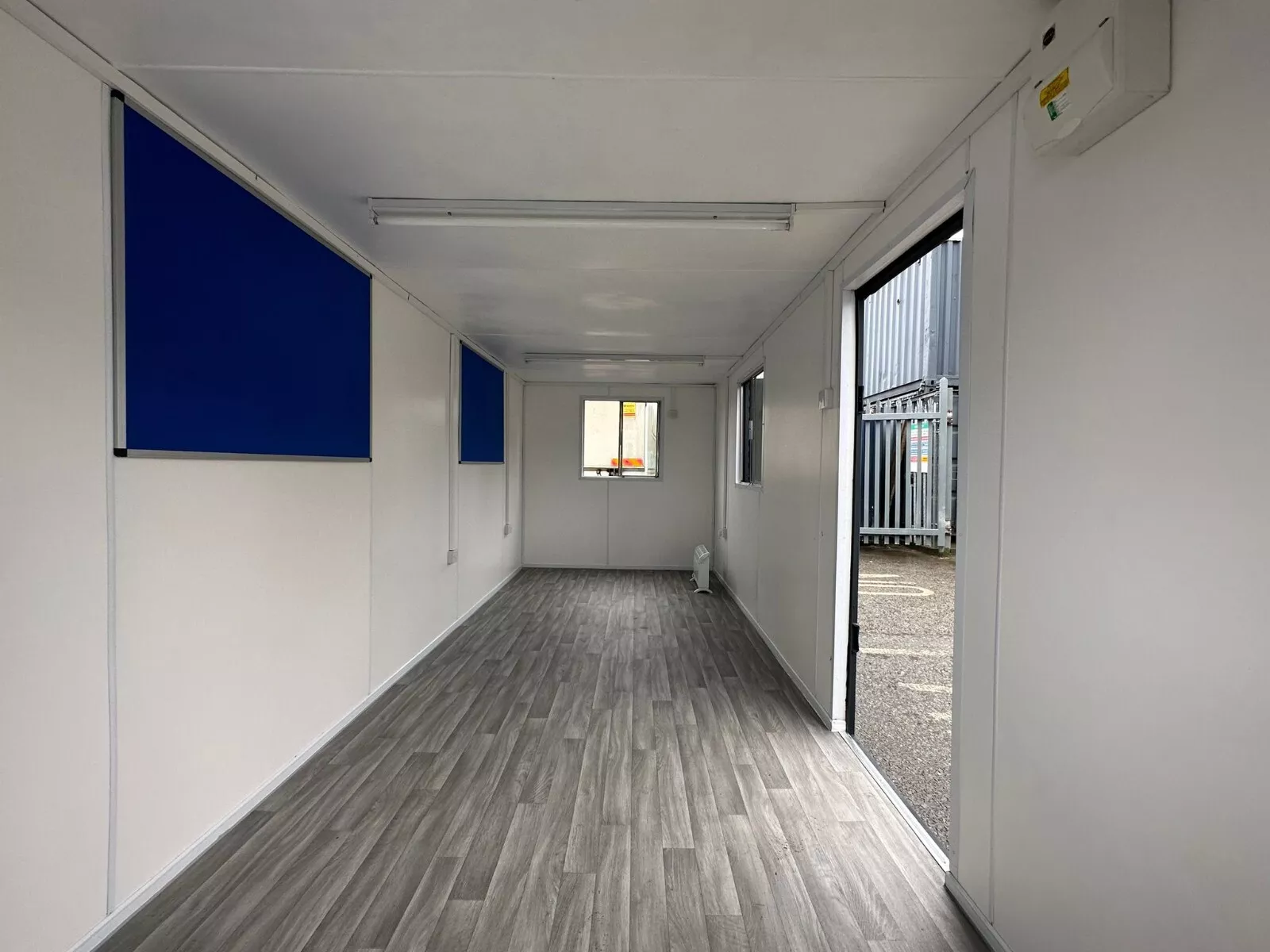 20ft x 8ft (6m x 2.4m) Anti-Vandal Office Container for Sale – Secure Portable Office Unit - Image 4