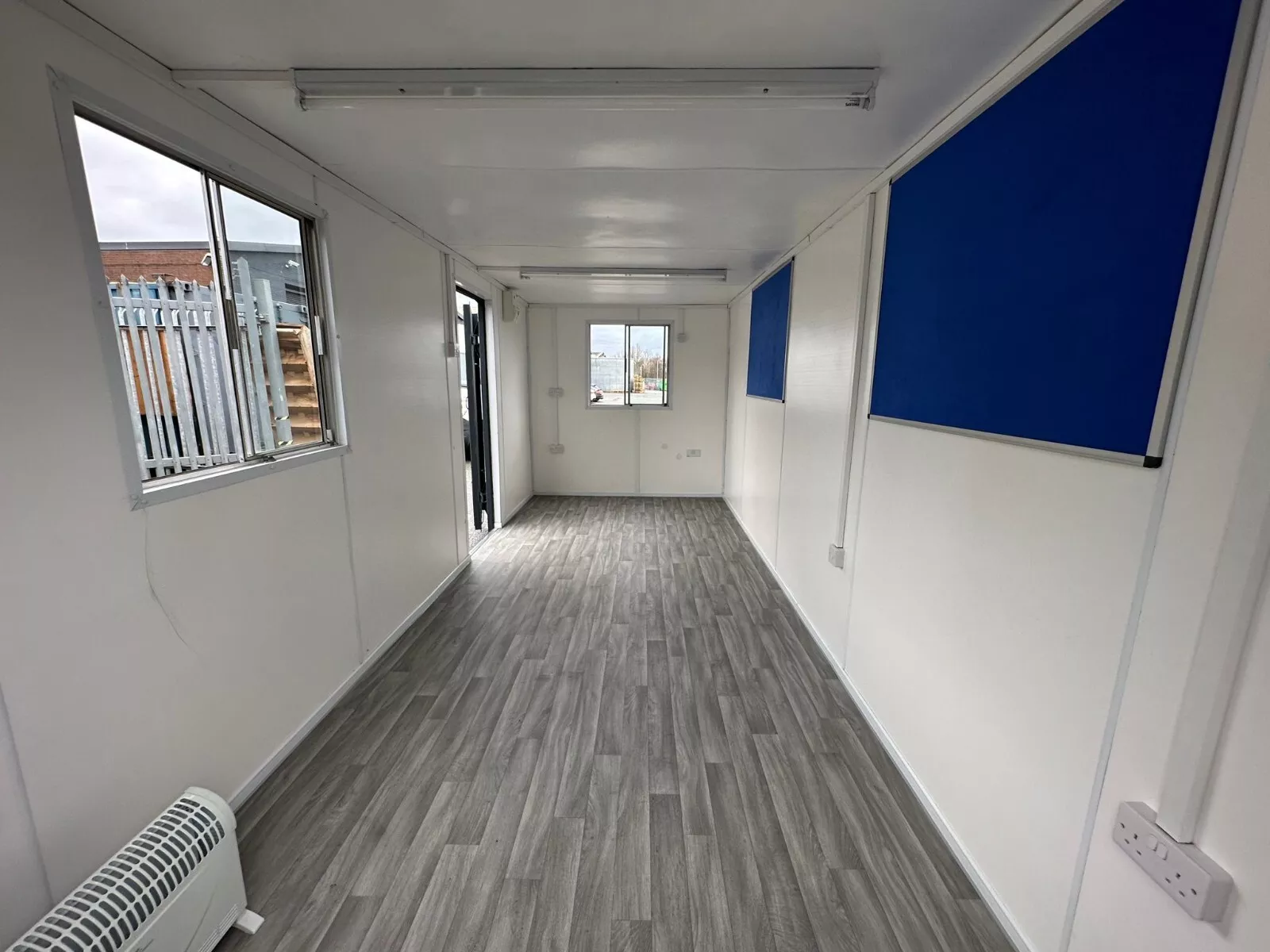 20ft x 8ft (6m x 2.4m) Anti-Vandal Office Container for Sale – Secure Portable Office Unit - Image 5