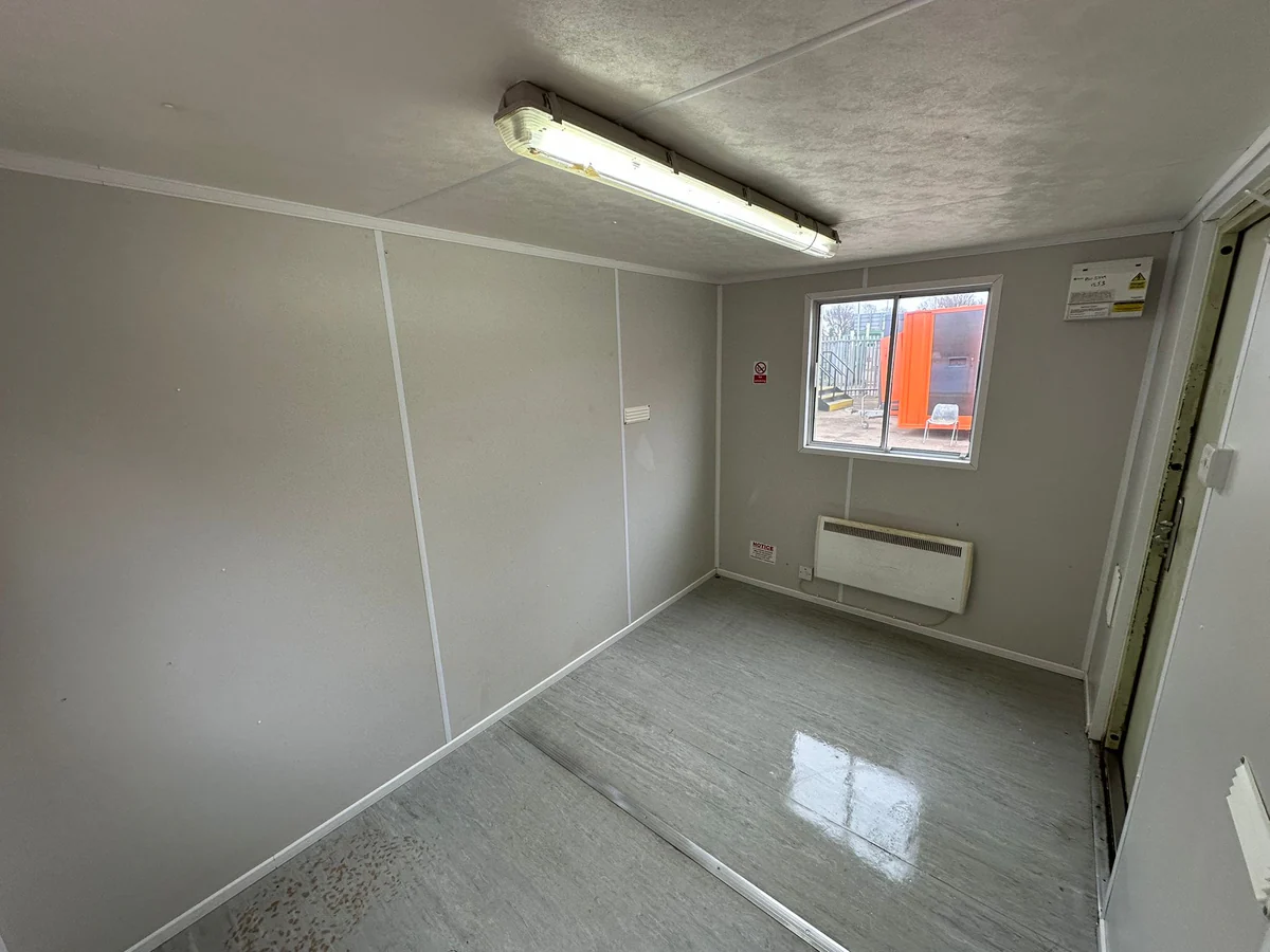 12 x 8 ft | Canteen / Office | Building Site Accommodation | Portable Anti-Vandal Cabin - Image 4
